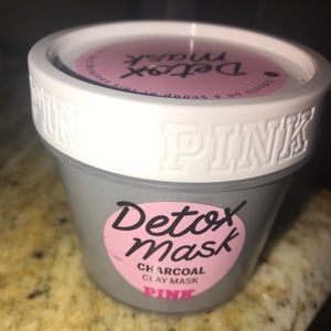 Victoria secrets PINK clay detox max